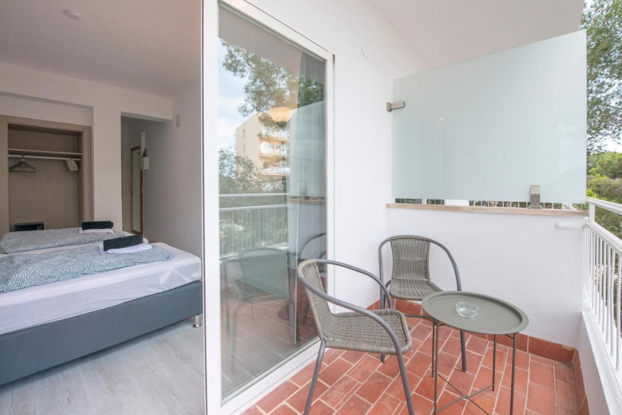 Beetroot, Jedes Zimmer Verfuegt Ueber Smart Tv , Eigenes Bad Mit Regendusche Und Balkon Llucmajor  Εξωτερικό φωτογραφία