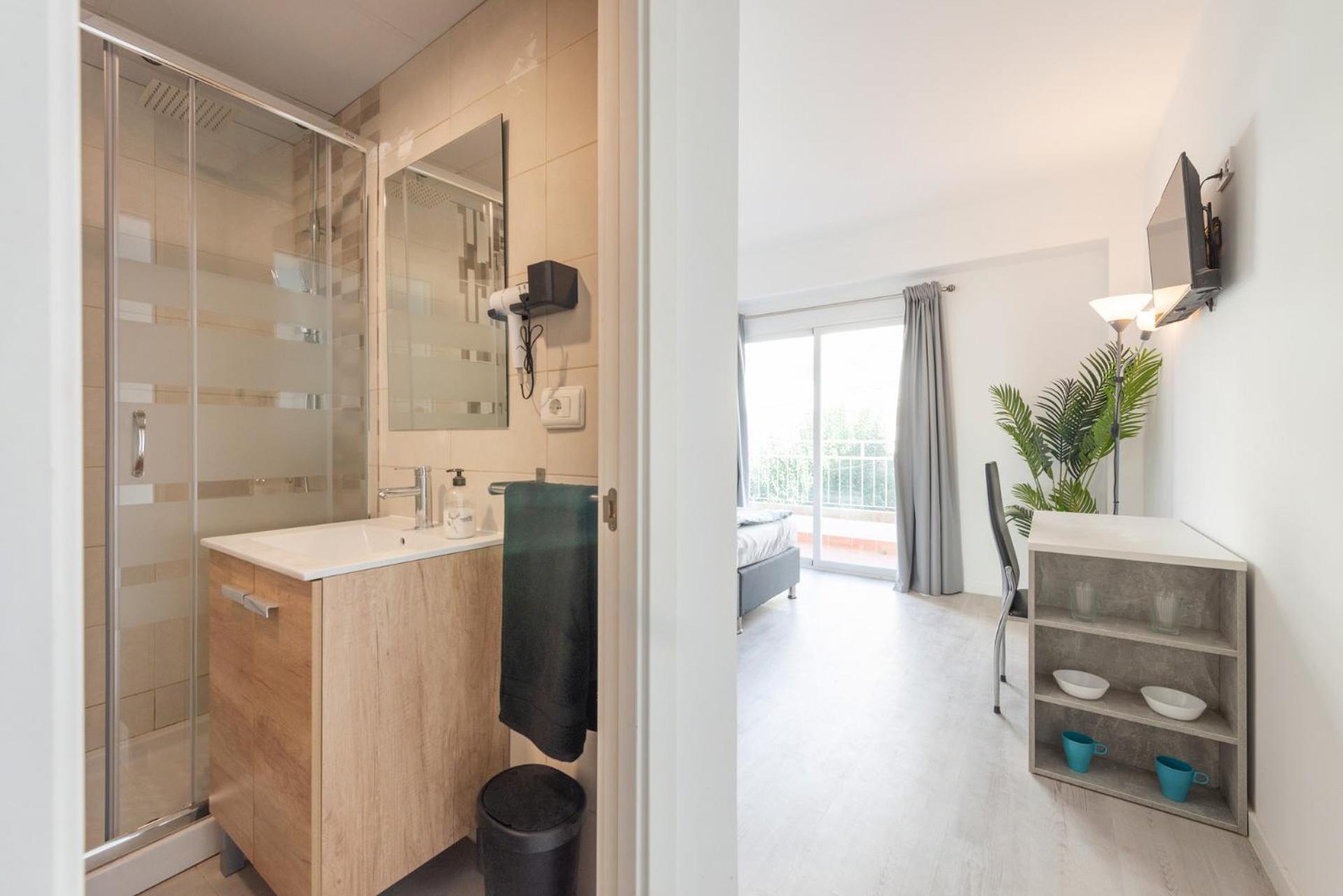 Beetroot, Jedes Zimmer Verfuegt Ueber Smart Tv , Eigenes Bad Mit Regendusche Und Balkon Llucmajor  Εξωτερικό φωτογραφία