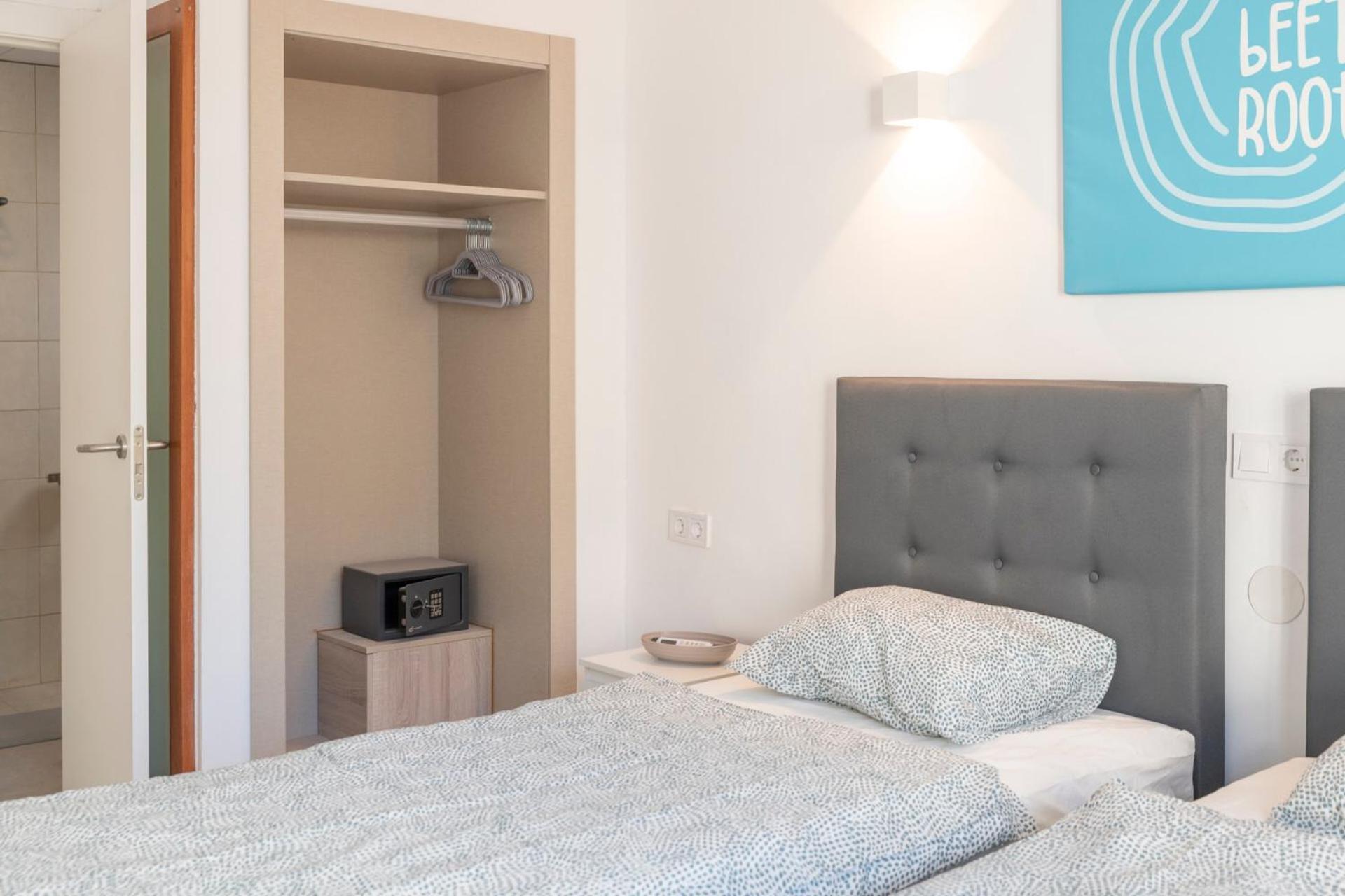Beetroot, Jedes Zimmer Verfuegt Ueber Smart Tv , Eigenes Bad Mit Regendusche Und Balkon Llucmajor  Εξωτερικό φωτογραφία