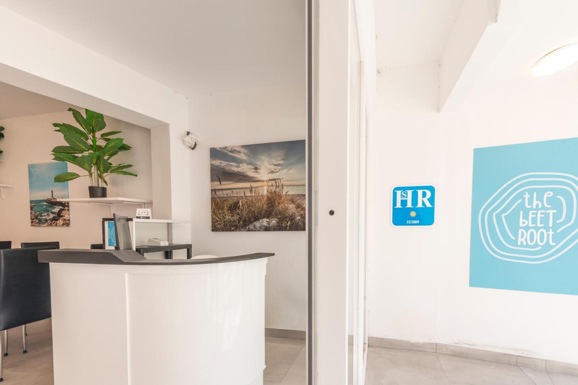 Beetroot, Jedes Zimmer Verfuegt Ueber Smart Tv , Eigenes Bad Mit Regendusche Und Balkon Llucmajor  Εξωτερικό φωτογραφία